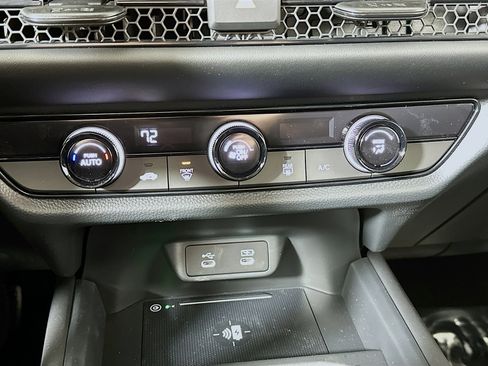 New 2026 Honda HR-V LX image 15