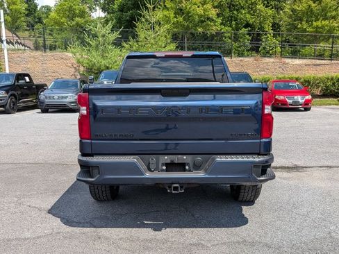 Used 2020 Chevrolet Silverado 1500 Custom w/ Custom Value Package AWD/4WD image 5