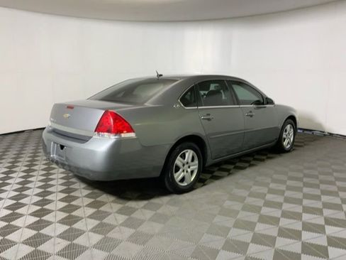 Used 2006 Chevrolet Impala LS FWD image 3