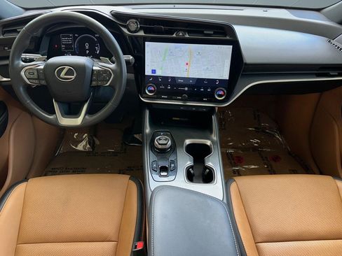 Certified 2025 Lexus RZ 450e AWD/4WD image 17