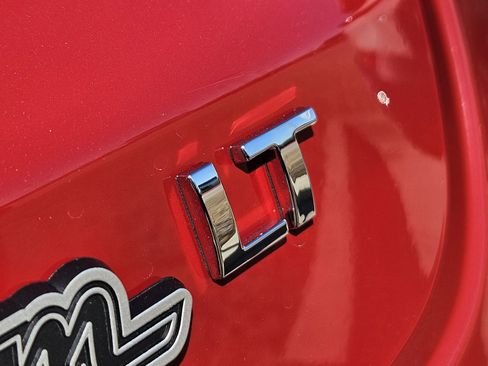 New 2026 Chevrolet Trax LT image 15