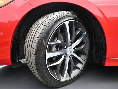 Used 2024 Honda Civic Touring image 16