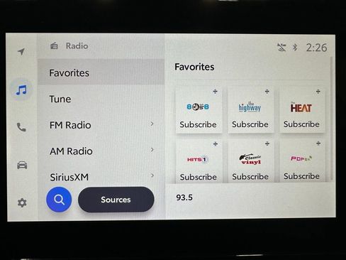 Used 2025 Toyota RAV4 XLE image 27
