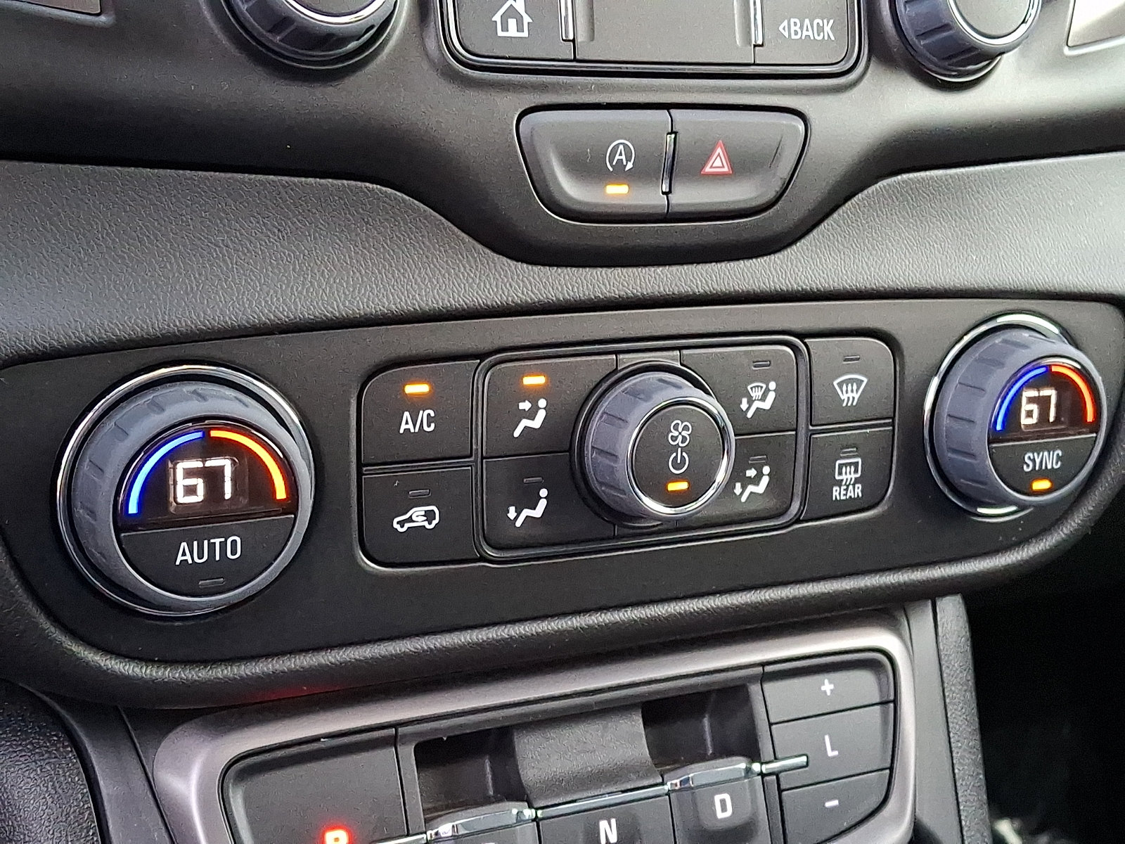 Used 2024 GMC Terrain AT4 w/ Infotainment Package II AWD/4WD image 19