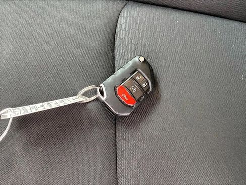 Used 2020 Jeep Wrangler Unlimited Rubicon w/ Cold Weather Group image 10