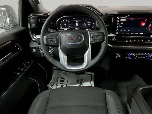 Used 2024 GMC Sierra 1500 Elevation image 10