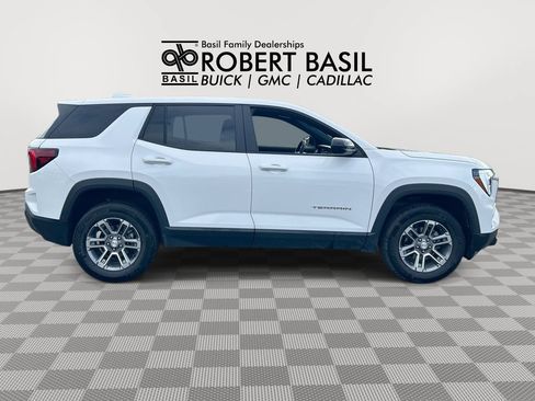 Used 2026 GMC Terrain Elevation AWD/4WD image 9