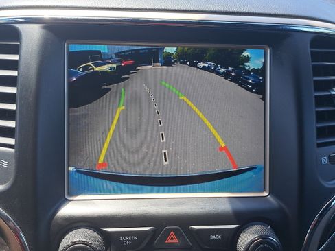 Used 2017 Jeep Grand Cherokee Overland AWD/4WD image 22