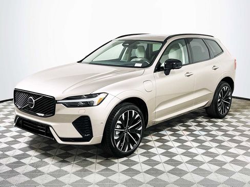 New 2026 Volvo XC60 T8 Ultra w/ Protection Package Premier image 3