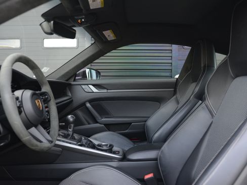 Certified 2022 Porsche 911 Carrera S RWD image 17