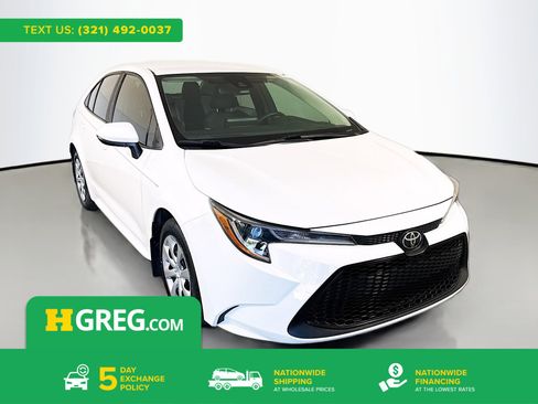 Used 2022 Toyota Corolla LE image 1