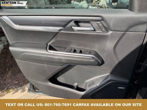 Used 2025 GMC Acadia Elevation w/ Elevation Premium Package image 21