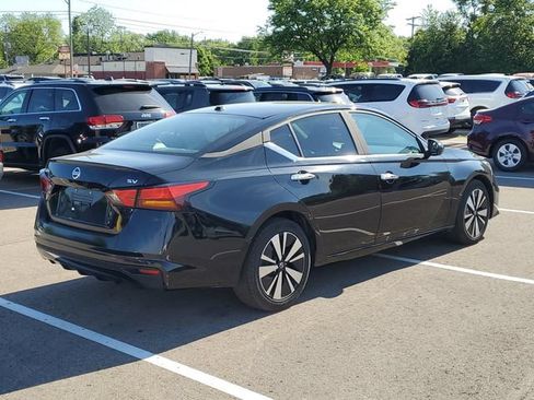 Used 2022 Nissan Altima 2.5 SV FWD image 4