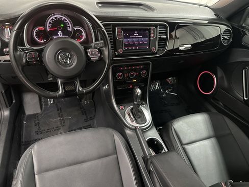 Used 2019 Volkswagen Beetle 2.0T SE image 13