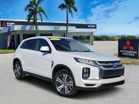 Used 2025 Mitsubishi Outlander Sport ES image 1