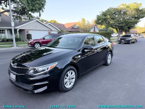 Used 2016 Kia Optima LX FWD image 1