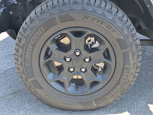 Used 2023 Jeep Wrangler Unlimited AWD/4WD image 12