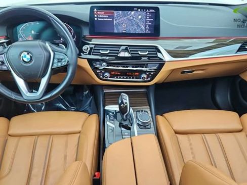 Used 2021 BMW 530i w/ Convenience Package RWD image 85