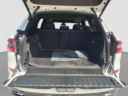 Used 2022 BMW X5 xDrive40i w/ M Sport Package AWD/4WD image 13