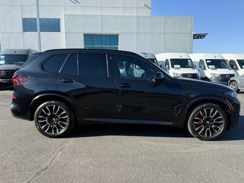 Used 2025 BMW X5 xDrive40i w/ M Sport Package AWD/4WD image 9