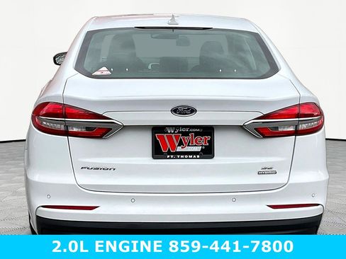 Used 2020 Ford Fusion SE FWD image 5