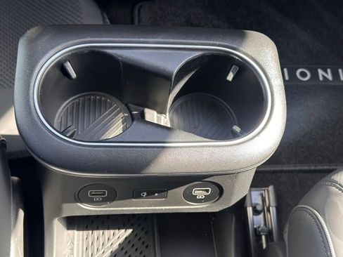 Used 2024 Hyundai Ioniq 5 Limited image 34