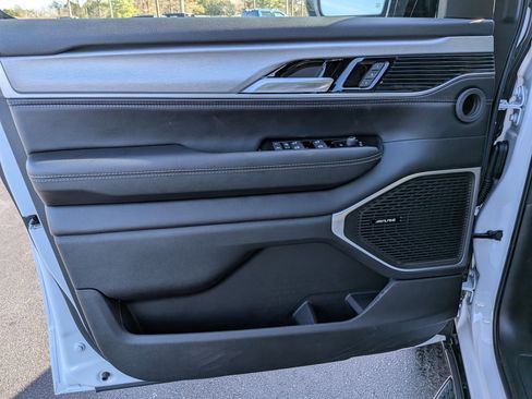 New 2026 Jeep Grand Wagoneer L Limited image 10