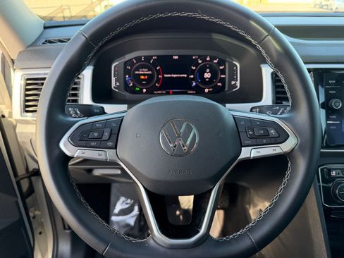 Used 2022 Volkswagen Atlas SE FWD image 19