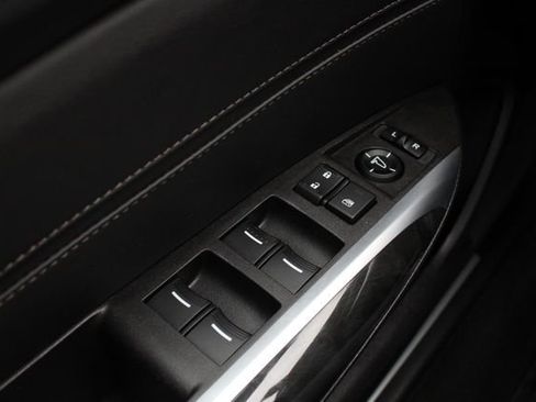 Used 2020 Acura TLX FWD image 9