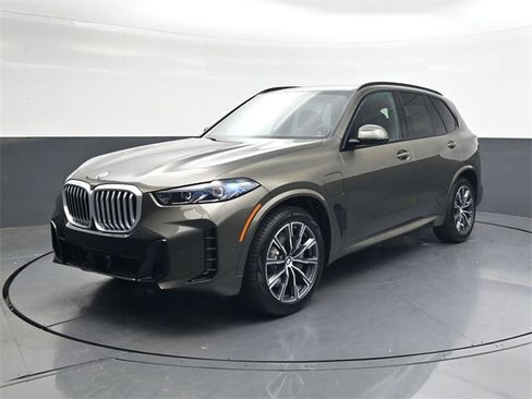 New 2026 BMW X5 xDrive50e w/ M Sport Package image 8