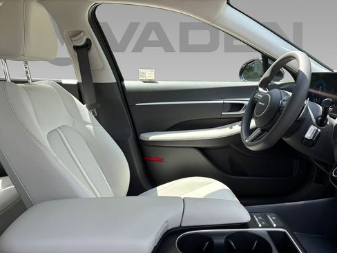 New 2025 Hyundai Sonata SEL image 6