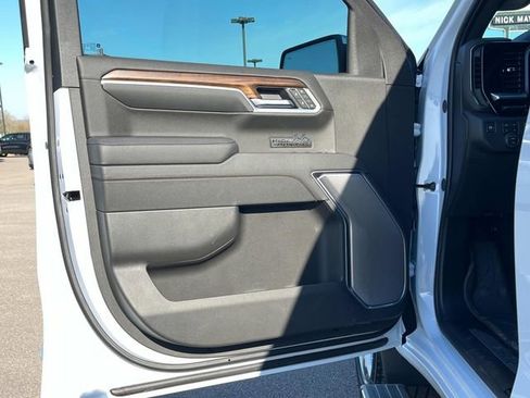 New 2026 Chevrolet Silverado 1500 High Country AWD/4WD image 25