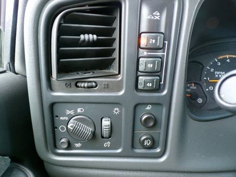 Used 2003 Chevrolet Silverado 2500 LS w/ Skid Plate Package image 22