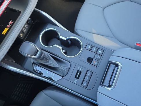 New 2026 Toyota Highlander XLE AWD/4WD image 26