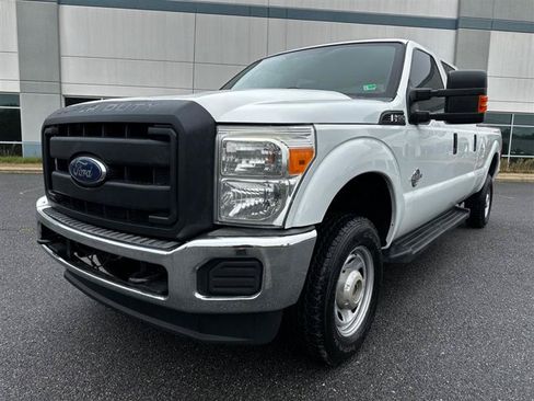 Used 2015 Ford F250 XL w/ Power Equipment Group AWD/4WD image 3