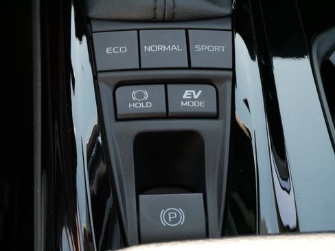 Certified 2026 Toyota Camry XLE AWD/4WD image 27