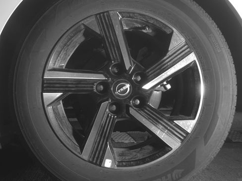 Used 2025 Nissan Sentra SV image 14