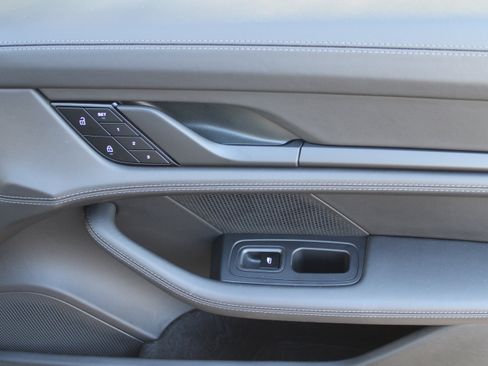 Certified 2023 Porsche Taycan 4S image 34