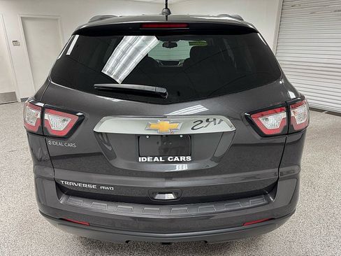 Used 2017 Chevrolet Traverse LS image 6