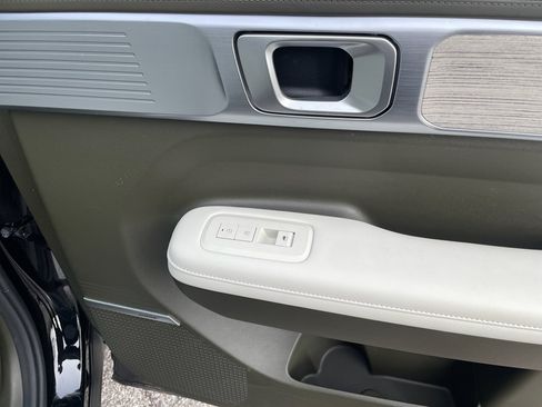 Used 2025 Hyundai Santa Fe Calligraphy image 29