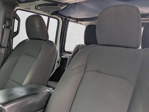 Used 2018 Jeep Wrangler Unlimited Sport image 12