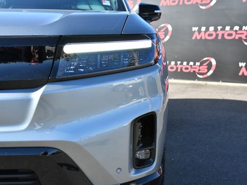 Used 2024 Honda Prologue Touring image 11