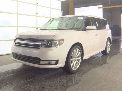 Used 2019 Ford Flex Limited w/ Class III Trailer Tow Package image 4