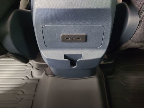 Used 2025 Ford Maverick XL w/ Equipment Group 102A AWD/4WD image 16