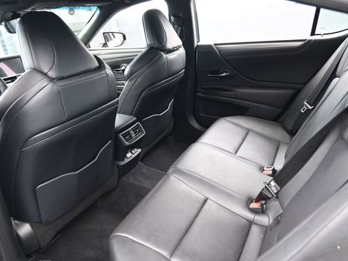 Used 2019 Lexus ES 350 F Sport w/ Accessory Package 2 FWD image 38
