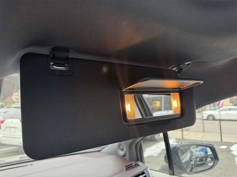 Used 2023 Toyota Sienna Platinum image 28