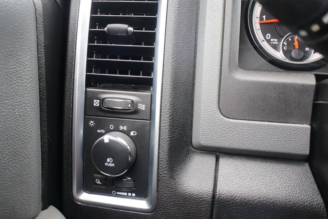 Used 2015 RAM 1500 Big Horn AWD/4WD image 18
