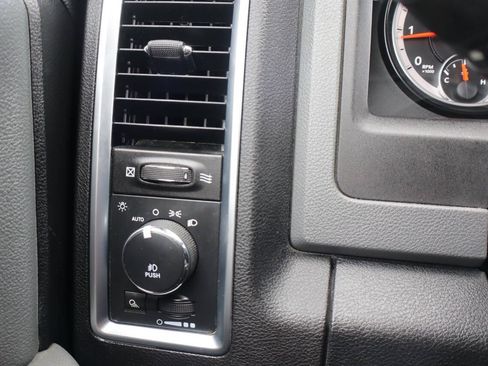 Used 2015 RAM 1500 Big Horn AWD/4WD image 18