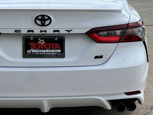 Used 2024 Toyota Camry SE FWD image 6