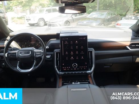Used 2025 GMC Yukon Denali AWD/4WD image 21